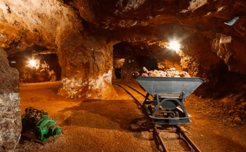 Masia els  Masets i Parc Miner del Maestrat. RESERVA